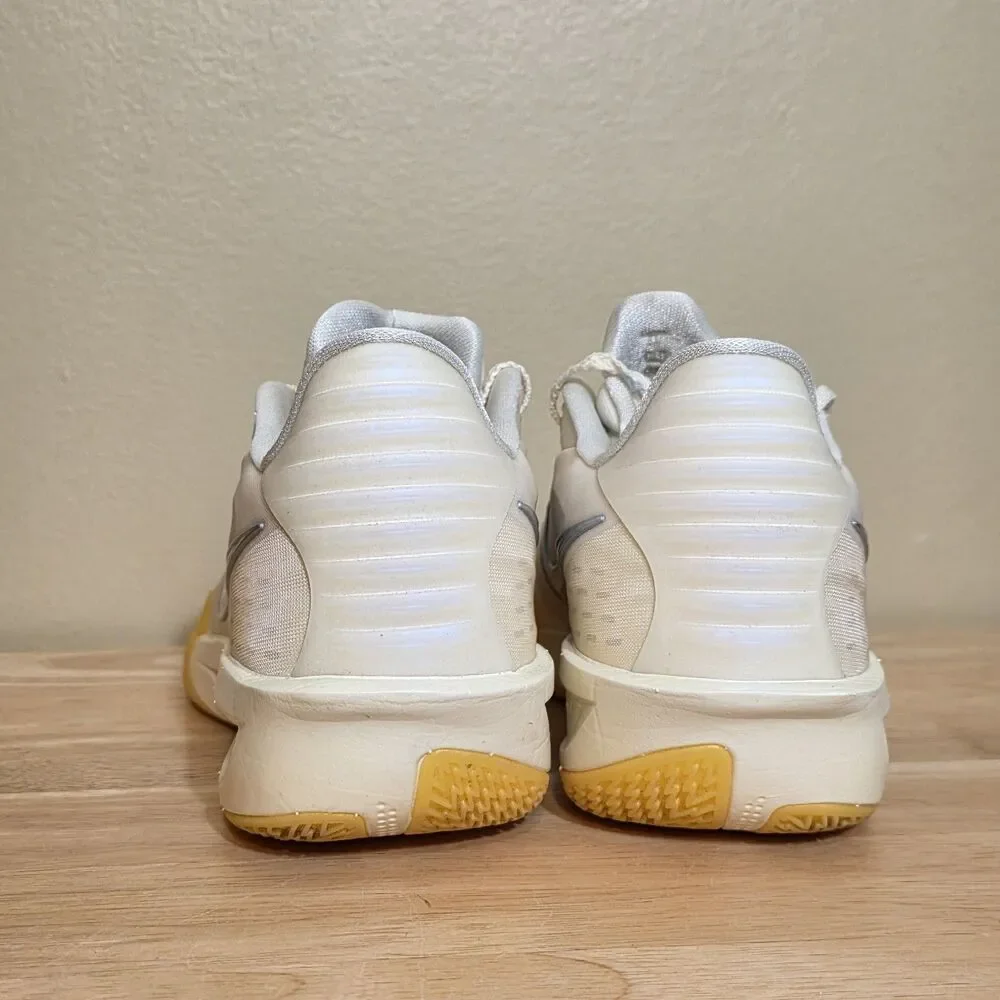 Nike lightly used